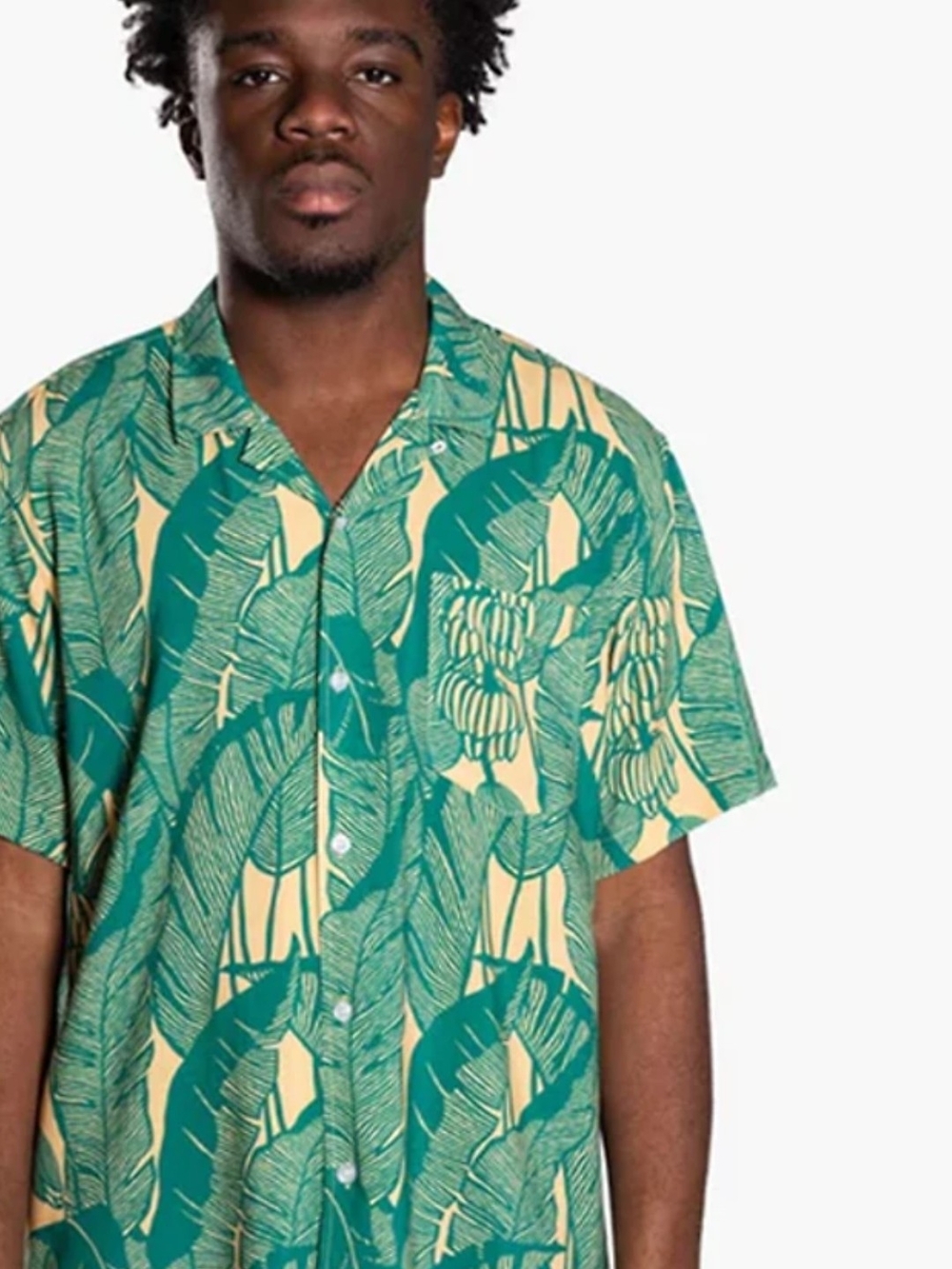 Duvin Green Tropical Print Short-Sleeve Shirt Size XL.